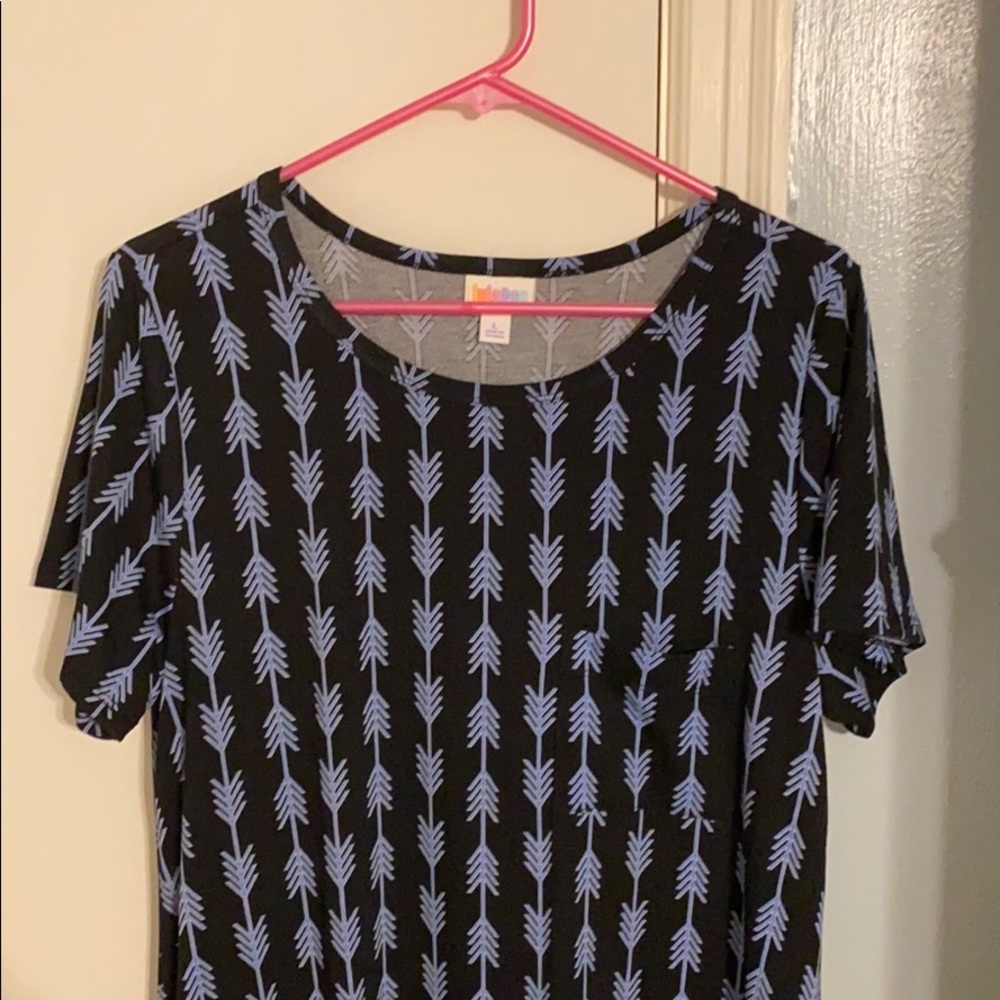 Large Lularoe Carly!